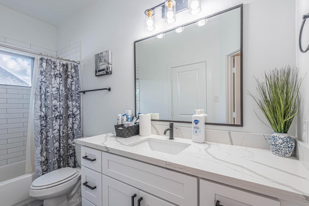 Luxury 3Br, Ks Bed Mins Away 4Rm Dtown, Med Ctr Villa Houston Kültér fotó